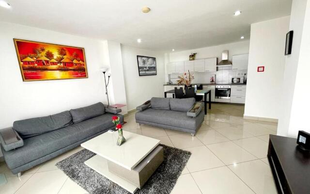 Fully Serviced Furnished 2 Bedroom Apartment