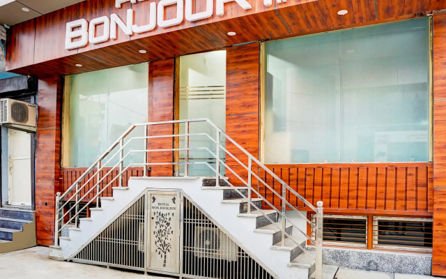 Hotel O Bonjour .Inn Near Crown Plaza