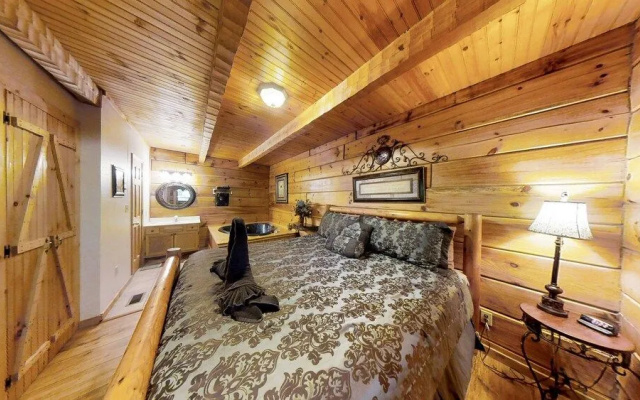 Fever 1 Bedroom Cabin by RedAwning