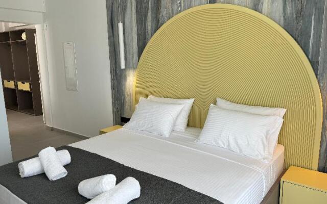 MONO ALEX Hotel