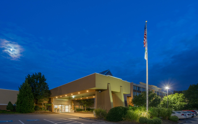 Holiday Inn Harrisburg - Hershey Area, I-81 by IHG