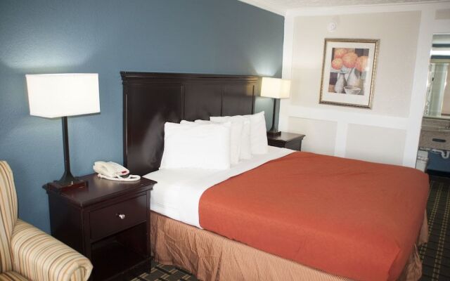 Victorian Inn & Suites