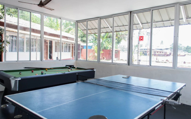 Island Lake Resort by OYO Rooms