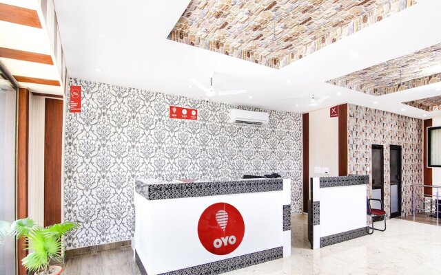 OYO 13314 Grand Almada Inn