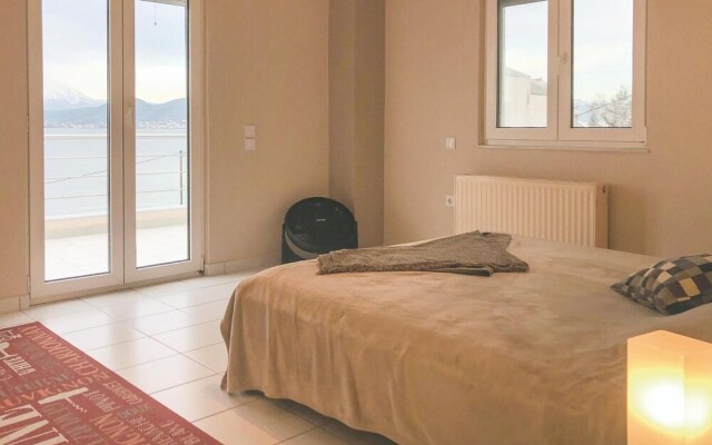 Stunning Home in Chalkida With 3 Bedrooms and Wifi
