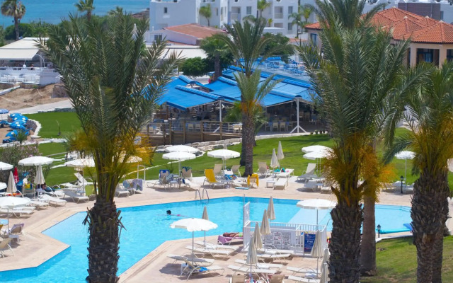 Myroandrou Beach Apartments