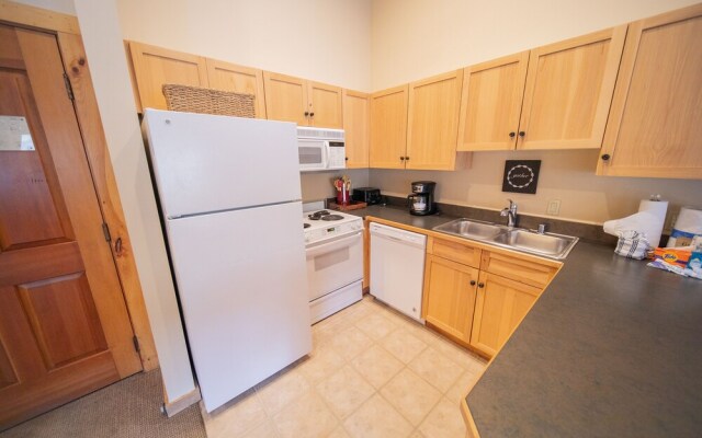 Buffalo Lodge 8411 by SummitCove Vacation Lodging