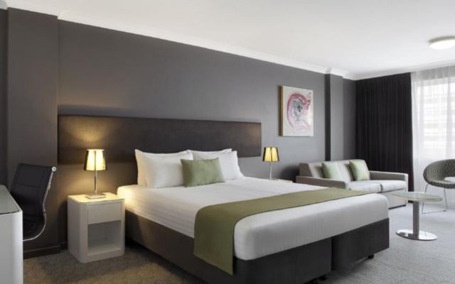 Rendezvous Hotel Perth Central – Guest Rooms – Perth