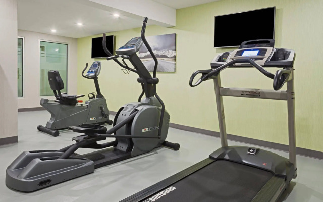 Holiday Inn Express & Suites Fredericton by IHG