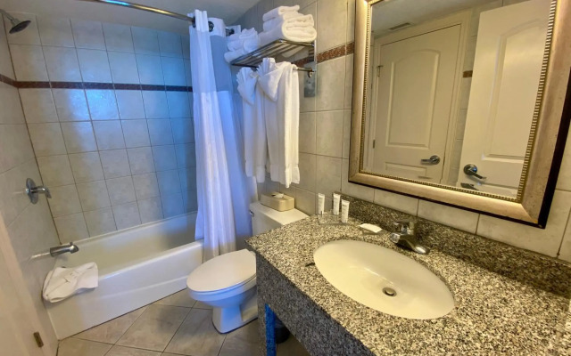 Radisson Suite Hotel Oceanfront