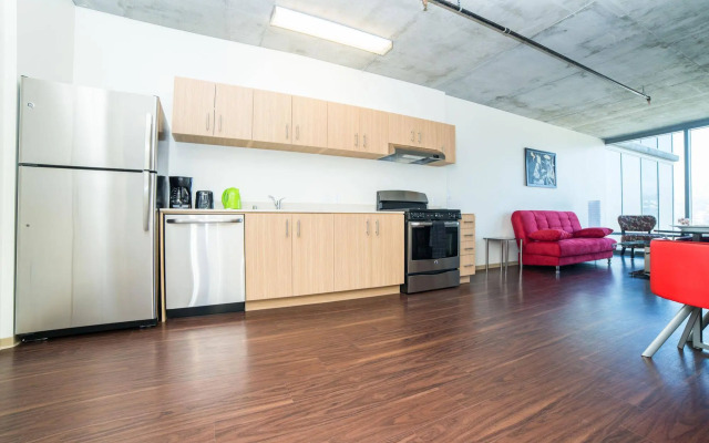 Hollywood Panorama Suites