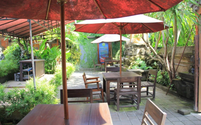 Stana Puri Gopa Hotel
