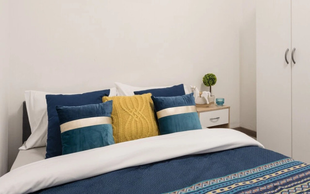 Lovely Apartment Under the Castle Hill