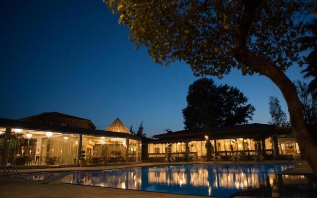 Corali Resort