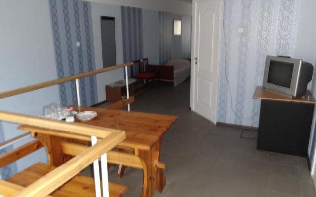 Hotel Rebir