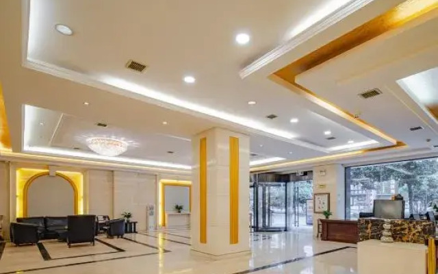Xiyuan Jinrun Hotel (Duyun Wanda Plaza Nationality Normal University)