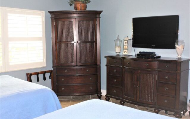 Jamaica Royale 004 - 1 Br Condo