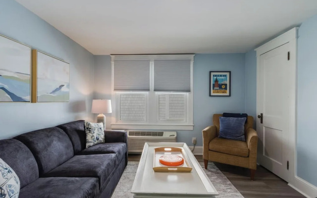 Baltimore Avenue 49 #2