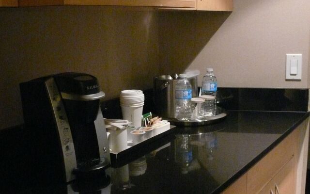 iHOTEL & Conference Center Red Deer