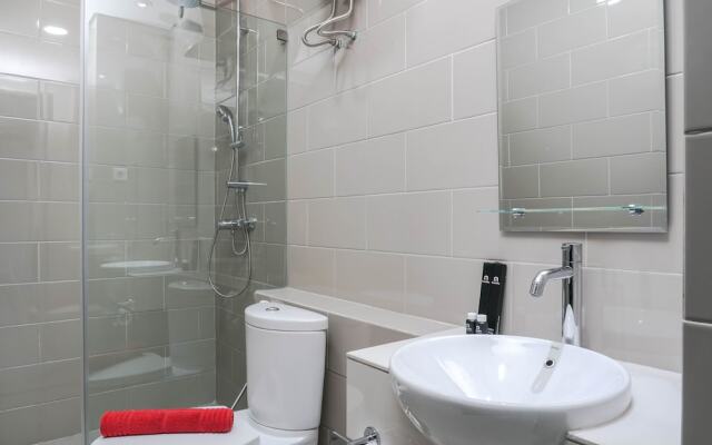 1BR Luxury Citra Lake Suites Apartment