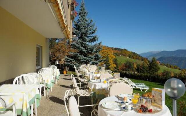 Hotel Dolomitenblick