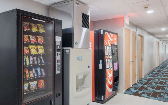 Sonesta Essential Hotels & Suites Kansas City/Blue Springs