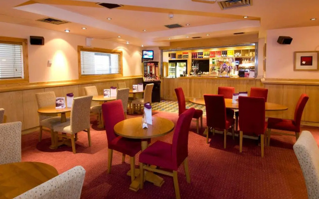 Premier Inn Manchester City Centre Portland Street