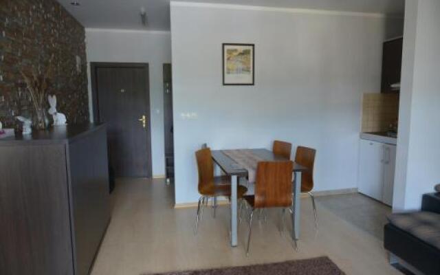 Apartament 325