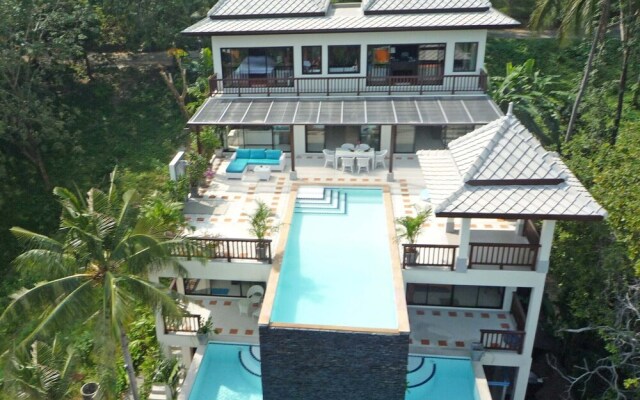 Luxurious House With sea View - 2 Swimming Pools