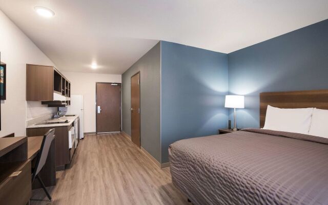 WoodSpring Suites Detroit Madison Heights