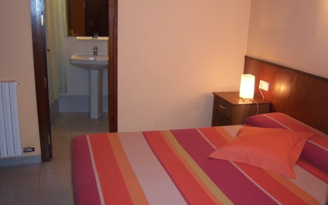 Hostal Les Collades
