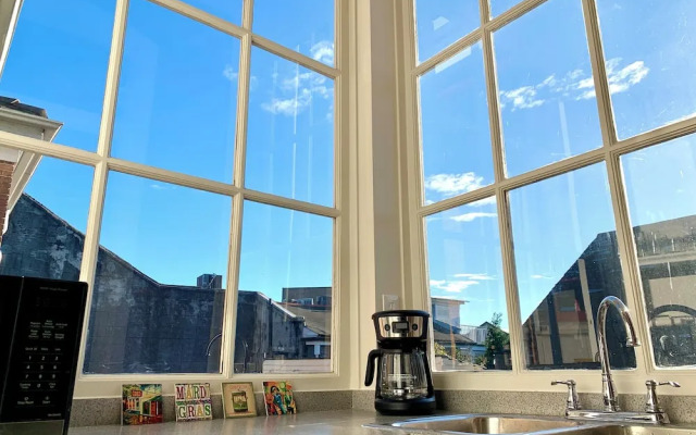 French Quarter Lanaux Mansion B & B