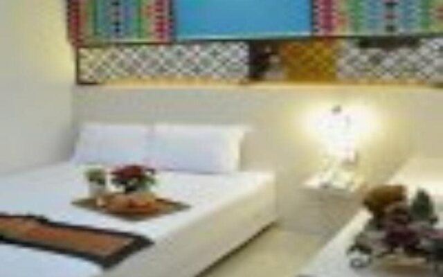 Metro House
