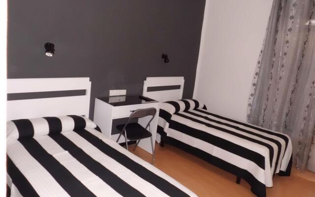 Hostal Lima