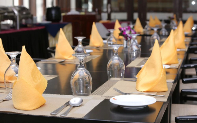 Hotel Randiya