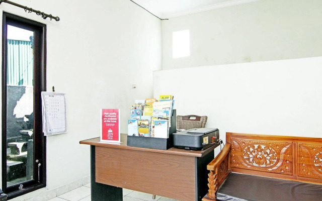 Gong Corner Guest House 2