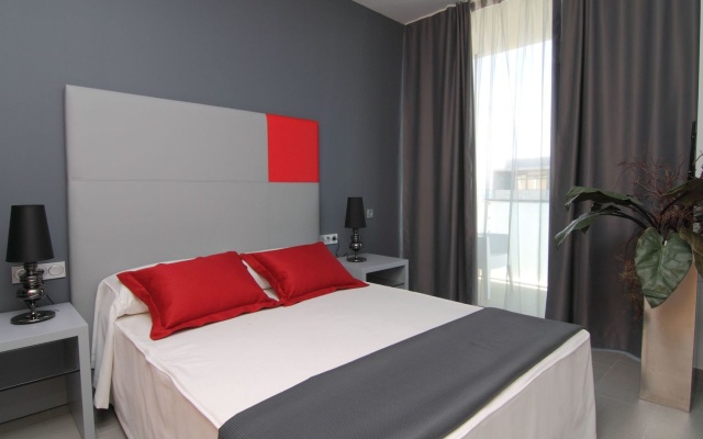 Apolo Suites Rentalmar