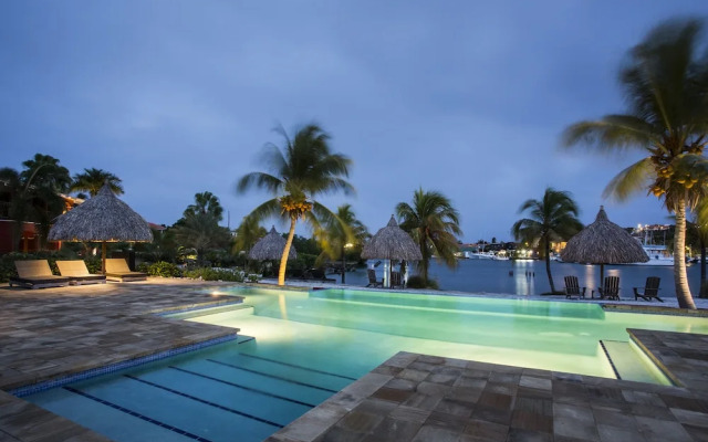 Spanish Water Apartments