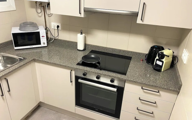 Anais Apartments by gaiarooms