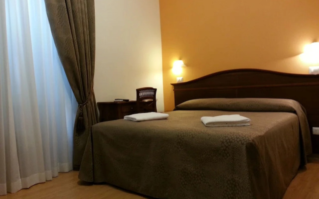 Rome City Inn
