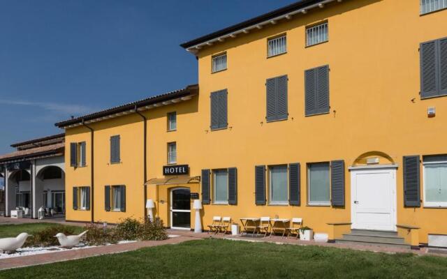 Hotel Forlanini52 Parma