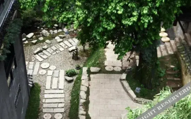 QingXi Zen Courtyard Retreat in Fenghuang