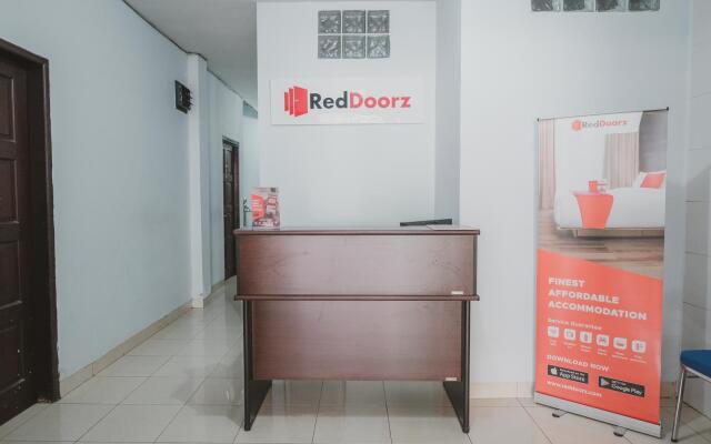 RedDoorz near Universitas Sisingamangaraja Medan
