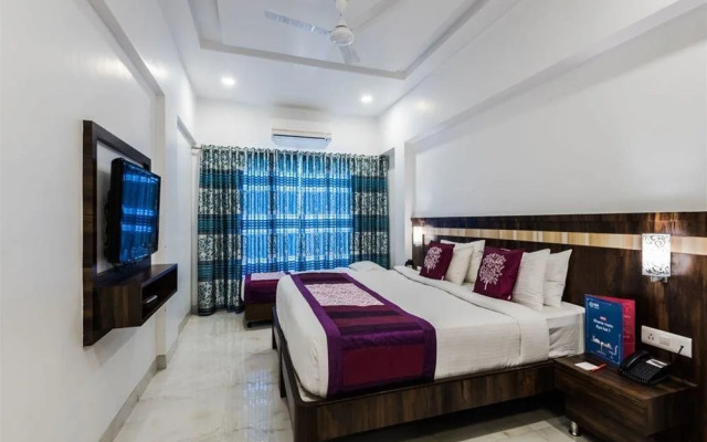 OYO Premium Lonavala Old Highway