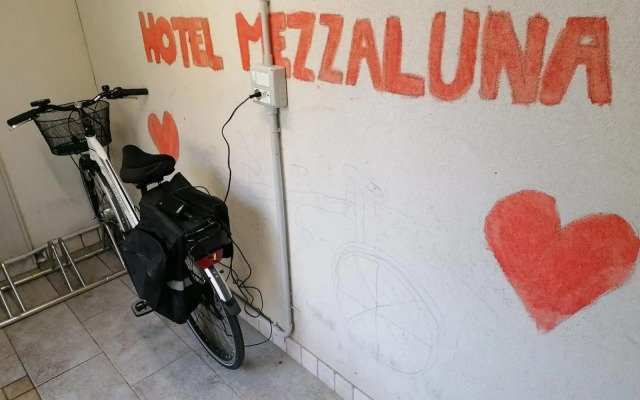 Hotel Mezzaluna