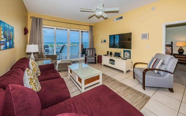 Waterfront Breeze Condo Condo