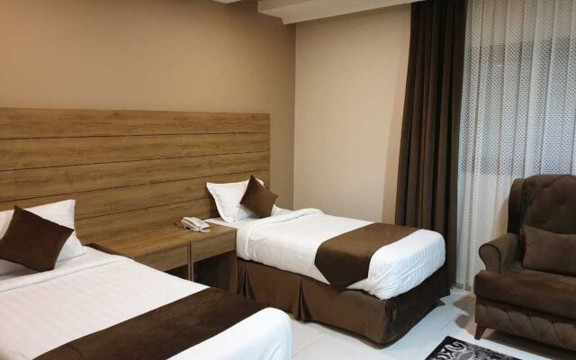 Medina Diamond Suites