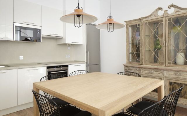 Simone Apartment by FeelFree Rentals