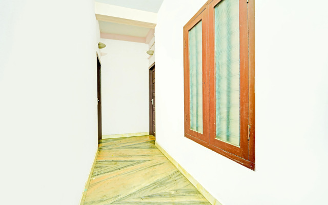 Hotel O SRM Road Kochi