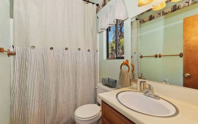 Everwood Serenity Treehouse